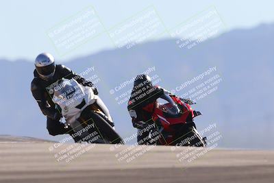 media/Nov-06-2023-Moto Forza (Mon) [[ce023d0744]]/2-Advanced Group/Session 4 (Turn 9)/